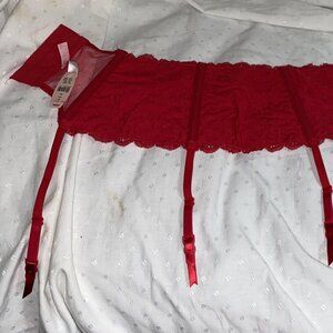 Victoria's Secret Sexy Little Thing Garter Belt Red Small New Beads Sequins
